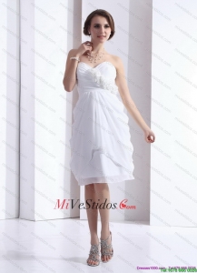 2015 Perfect cariño vestido blanco vestido de fiesta con Hand Made Flores y acanalar