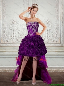 Púrpura oscura sin tirantes Vestidos de baile de bordado y Ruffles