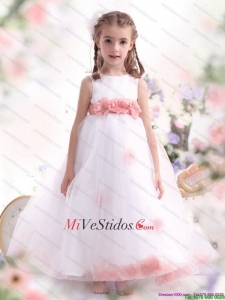 Blanco niña vestidos del desfile con Pink y pretina hecha a mano de la flor