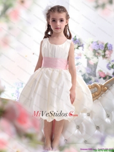 Perfect Blanca Scoop 2015 vestido de niña de las flores con luz de color rosa Sash