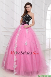 Negro y rosa rosa vestido de quinceañera con rebordear y apliques
