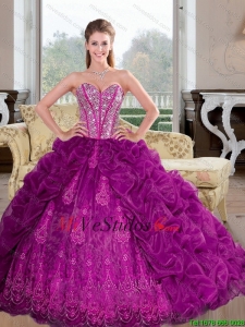 Novia de lujo 2015 Vestidos de quinceañera con rebordear y Pick Ups