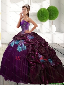 Novia de lujo 2015 de Quinceañera del vestido con apliques y Pick Ups