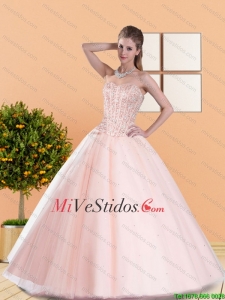 2015 clásico vestido de bola Vestidos de quinceañera con rebordear