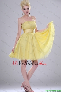 Bastante amarillo Mini Longitud Dama vestidos con tirantes delgados