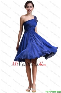 Nuevo estilo de un hombro a corto Dama vestidos en azul real