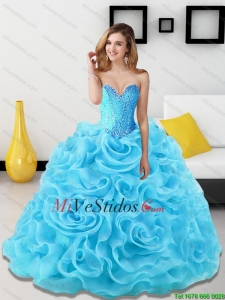 Rebordear elegante y balanceo amor de las flores dulces 15 vestidos en azul de la aguamarina de 2015