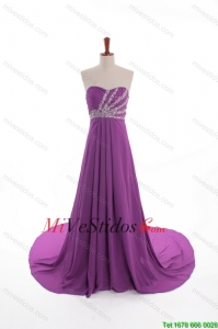 De moda con cuentas tribunal tren vestidos de Dama en púrpura de la berenjena
