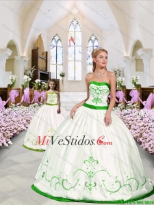 Hermoso bordado blanco y verde de la primavera Macthing Hermana Dress for 2015 Primavera
