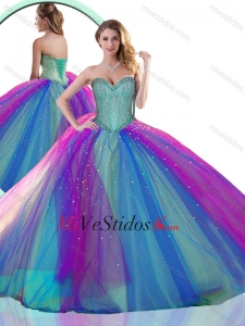 Colorido multicolor vestido de quinceañera con rebordear