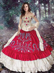 rojo ata el vestido del quinceanera bordado y las capas rizadas longitud sin mangas del piso