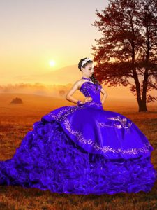 Los vestidos púrpuras únicos de los vestidos de bola bordan y el vestido del baile de fin de curso del vestido de bola de las colmenas atan para arriba el organza sin mangas