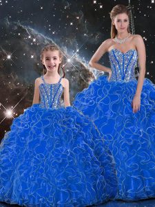 Vestidos de baile de lujo dulce 16 vestidos de organza azul sin mangas longitud del piso sin mangas hasta