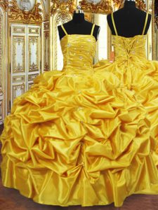 los vestidos de bola los vestidos de bola del membrillo las correas de espagueti del oro el tafetán la longitud sin mangas del piso atan para arriba