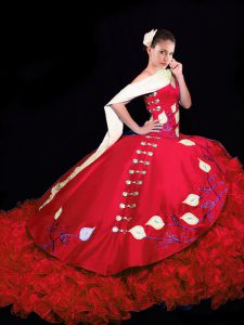 El tafetán rojo por encargo ata para arriba el vestido del baile de fin de curso del vestido del baile de fin de curso sin mangas del tren del cepillo y los volantes