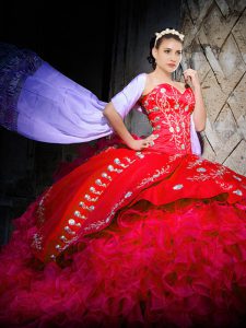 Encantador bordado y volantes vestido de quinceañera rojo encaje sin cepillo tren cepillo