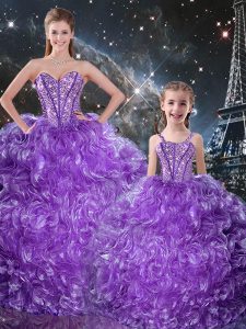 Los vestidos de bola asombrosos de los vestidos de bola del membrillo de la berenjena púrpura del organza longitud sin mangas del piso del cordón para arriba