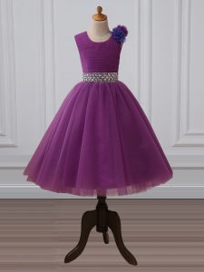 cremallera de tul púrpura cucharada de té sin mangas longitud del vestido de los niños vestido de rebordear y flor hecha a mano