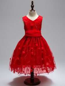 Atractivo vino vestidos de bola roja con cuello en v sin mangas de tul de alta cremallera baja apliques vestidos de niña pequeña desfile