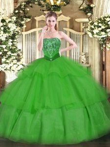 Diseño personalizado vestidos de bola verde abalorios y rizado capas dulce 16 vestido de encaje hasta tul sin mangas