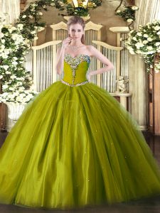 vestido de novia verde oliva encaje con cordones membrillo sin mangas