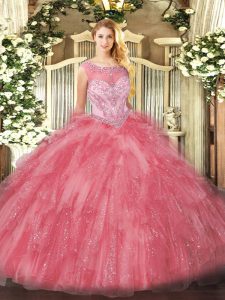 Bonito vestido de fiesta de baile rosa y rosa