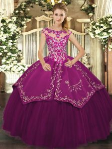 vestidos de fiesta de color púrpura rebordear y bordar vestidos de quinceañera con cordones de satén y tul mangas de las fundas del piso
