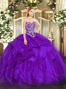 La mayoría de los vestidos de bola púrpuras populares organza sin mangas de organza sin mangas con cordones y volantes vestidos de quinceañera