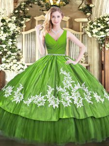 A la venta de color verde oliva con cremallera, vestidos de quinceañera con cuentas y apliques sin mangas hasta el suelo