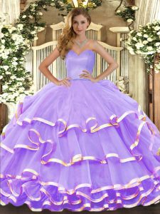 Lavanda exquisita con cordones de novia con volantes capas dulce 16 vestido de quinceañera organza sin mangas
