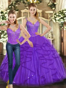 La organza púrpura más popular con cordones vestidos de quinceañera sin mangas hasta el suelo abalorios y volantes