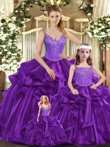 Exquisita organza púrpura con cordones vestidos de quinceañera sin mangas hasta el suelo con cuentas y volantes