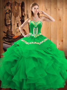 Glorioso vestido de quinceañera con cordones verde bordado sin mangas hasta el suelo