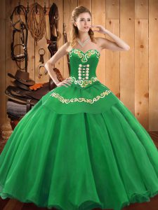 Dulce tradicional sin mangas con cordones dulce 16 vestido de quinceañera verde satinado y tul
