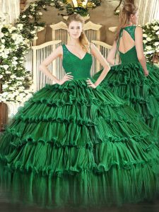 Elegantes vestidos de bola de color verde oscuro con escote en v sin mangas hasta el suelo con cierre de cremallera y capas con volantes dulces 16 vestidos