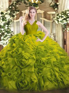 Adorables vestidos de bola de color verde oliva con cuello en V sin mangas de tela con flores onduladas hasta el suelo con cremallera volantes vestido 15 cumpleaños