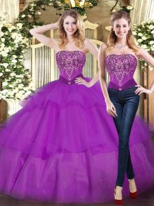 Diseño personalizado berenjena púrpura sin mangas abalorios y volantes capas hasta el suelo vestido de quinceañera