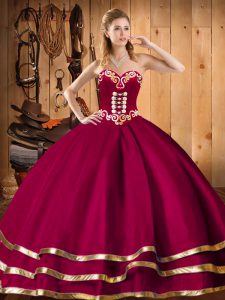 Delicados vestidos de bola vestidos de quinceañera rojo vino organza sin mangas hasta el suelo sin mangas hasta
