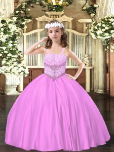 Fantásticos vestidos de fiesta de color lila que rebordan a los niños ropa formal con cordones hasta el suelo sin mangas de satén