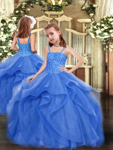 Encaje azul vestido de desfile de niña con abalorios y volantes sin mangas hasta el suelo