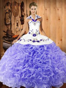 Por encargo vestidos de bola de lavanda bordado vestido de quinceañera con cordones de tela con flores onduladas longitud del piso sin mangas