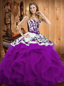 Berenjena púrpura con cordones, cariño, bordado y volantes, quinceañera, satén y organza sin mangas