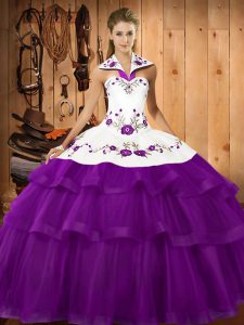 Moderno sin mangas sin mangas 15 cumpleaños vestido de barrido tren bordado y capas con volantes organza púrpura