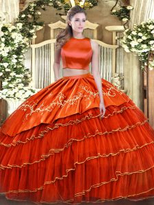 Piso largo naranja rojo quinceañera vestido de invierno sin mangas y capas con volantes