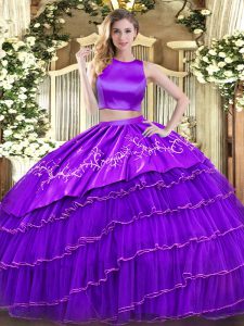Púrpura dos piezas de tul cuello alto sin mangas bordado y capas con volantes longitud del piso cruzado cruzado vestido de fiesta vestido de fiesta