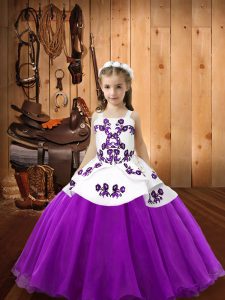 Berenjena púrpura con cordones correas bordado niños vestido de organza sin mangas