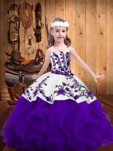 Blanco y púrpura sin mangas hasta el suelo bordados y volantes atan para arriba vestido del desfile de los niños