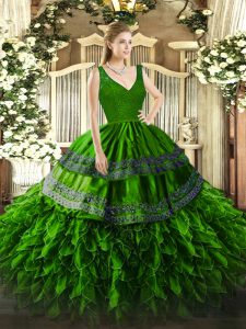 Clásicos vestidos de bola verdes con cuello en V sin mangas hasta el suelo con cremallera, abalorios y apliques y volantes vestido de quinceañera