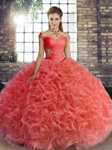 Tela de moda con flores onduladas en el hombro sin mangas con cordones y abalorios con 15 vestidos de quinceañera en rojo sandía
