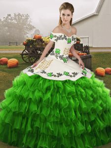 Encantadora de organza verde con cordones en el hombro sin mangas hasta el suelo vestido de quinceañera bordado y capas con volantes